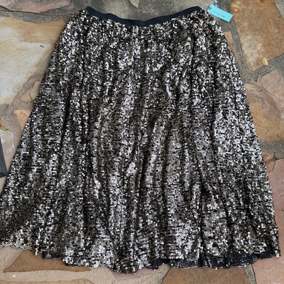 Anthropologie Dresses & Skirts - Anthropologie Plus size 1X Black and Gold Sequin Skirt NWT